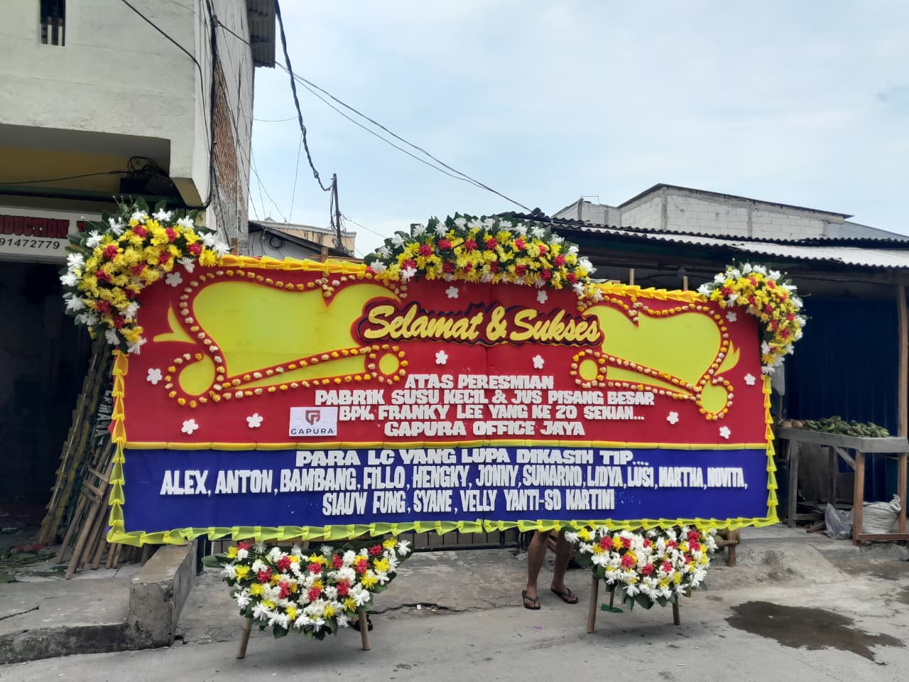 Congratulations Jumbo 4m x 1.5m Type 9